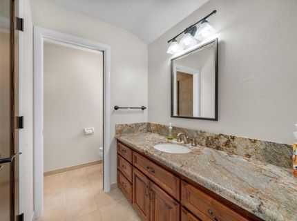 4850 Saint Augustine Dr, Elk Grove, CA 95758 Photo