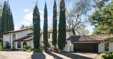 4850 Saint Augustine Dr, Elk Grove, CA 95758 Photo