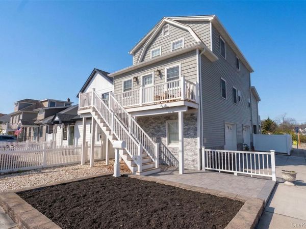 36 West Boulevard, East Rockaway, NY 11518