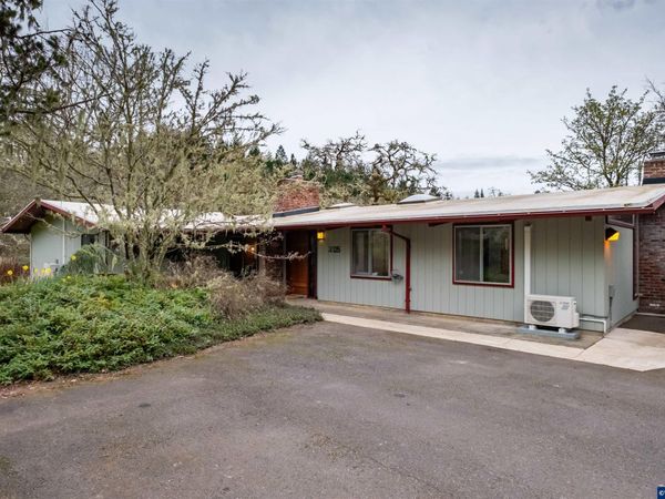 3325 NW 60th St, Corvallis, OR 97330