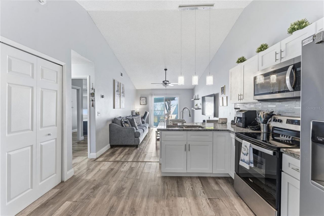 114 Winter Ridge Circle, Orlando, FL 32835 Photo