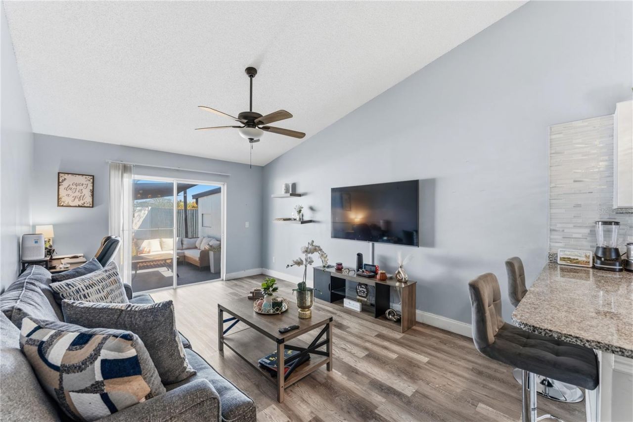 114 Winter Ridge Circle, Orlando, FL 32835 Photo