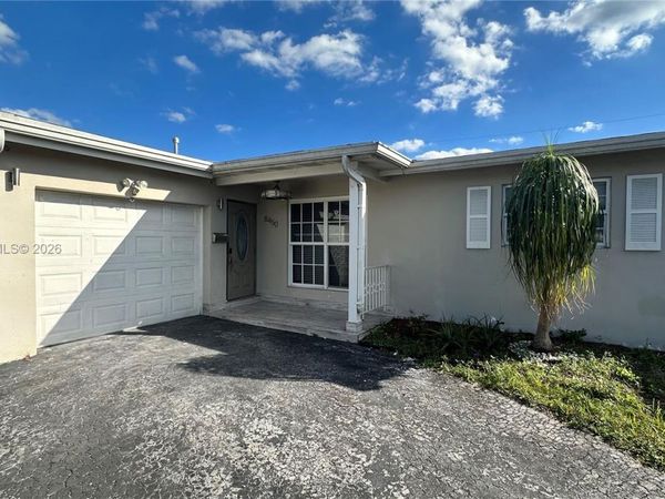 8450 NW 26th St , Unit 8450, Sunrise, FL 33322