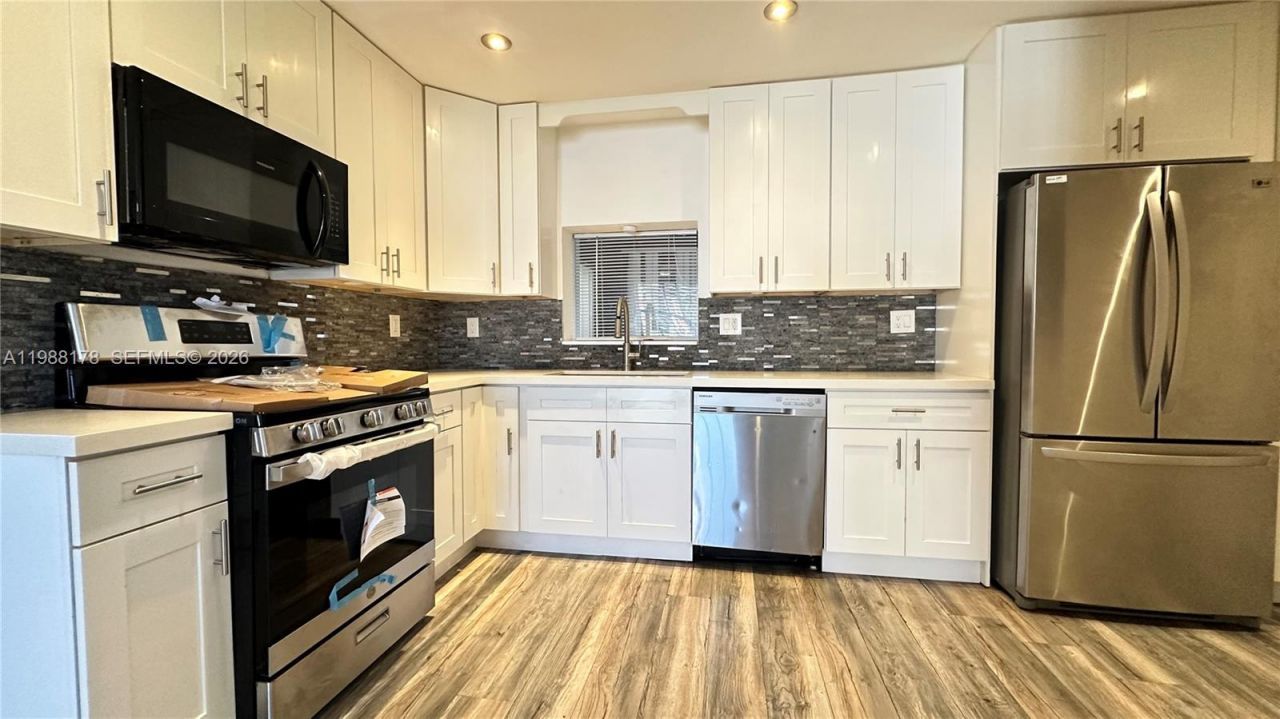 8450 NW 26th St , Unit 8450, Sunrise, FL 33322 Photo