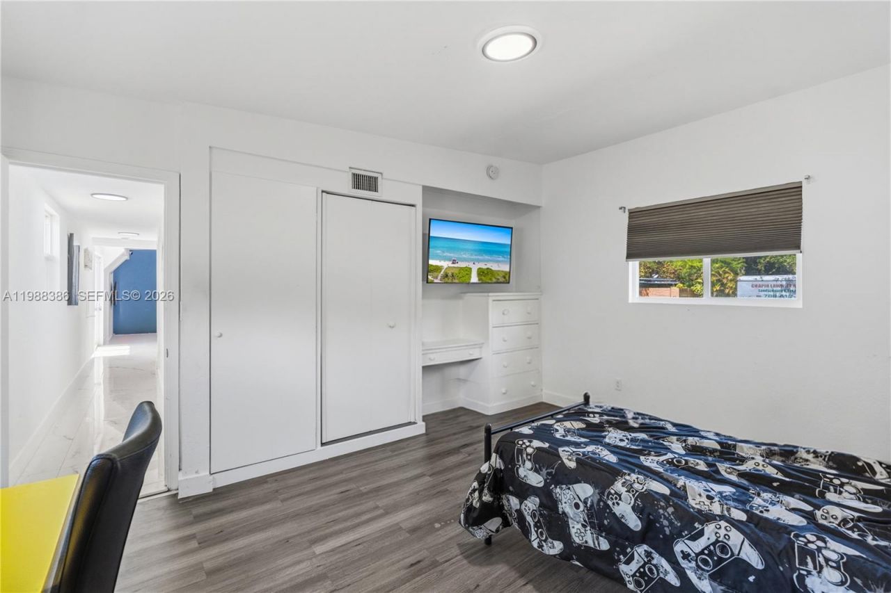 1110 NE 130th St, North Miami, FL 33161 Photo