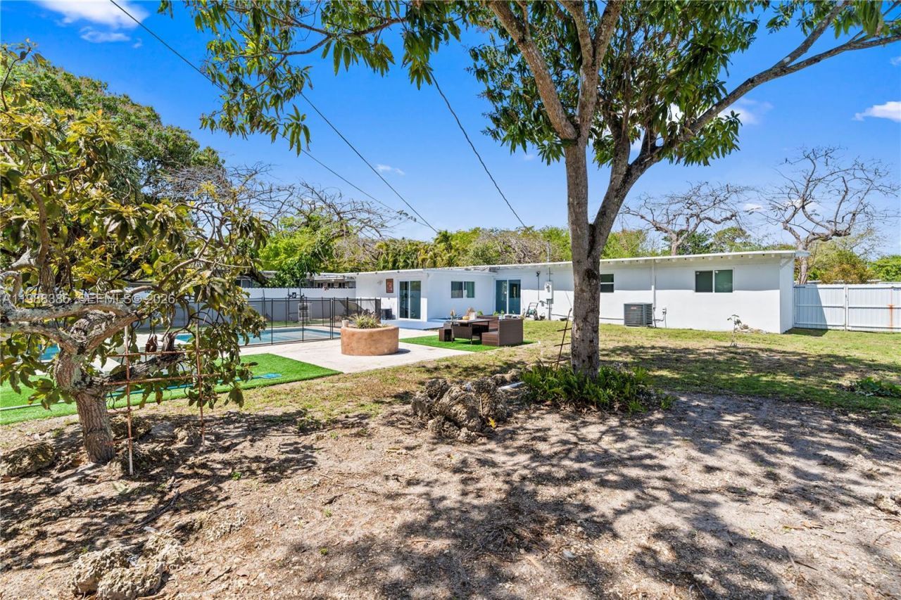 1110 NE 130th St, North Miami, FL 33161 Photo