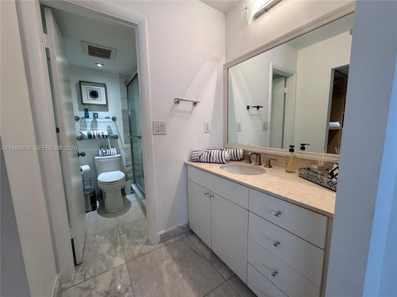 3301 N Country Club Dr , Unit 104, Aventura, FL 33180 Photo