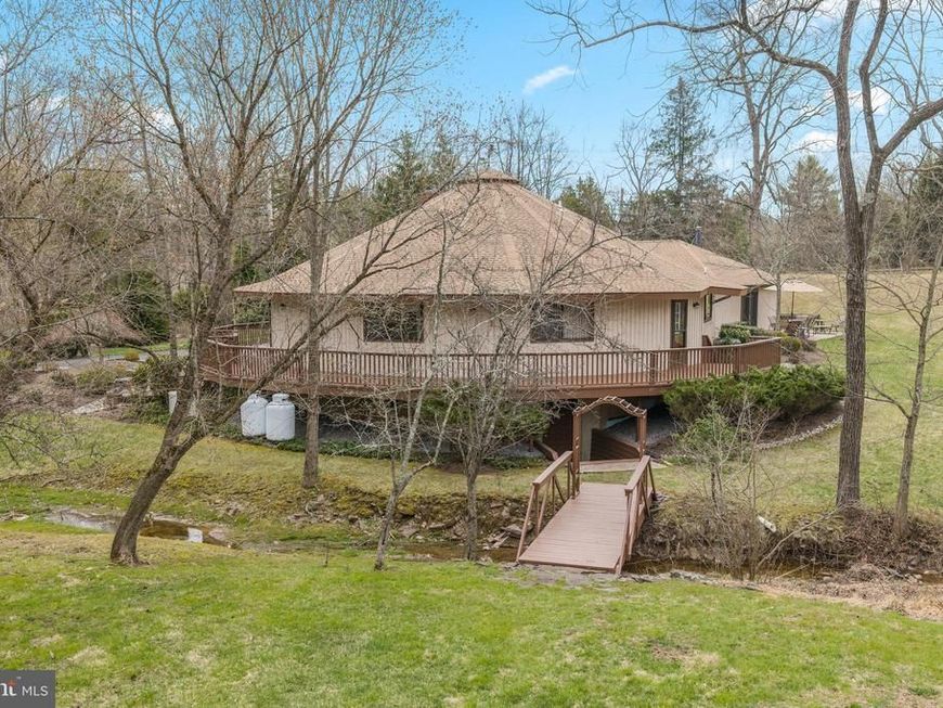 2119 S Sugan Road, New Hope, PA 18938 Main Photo