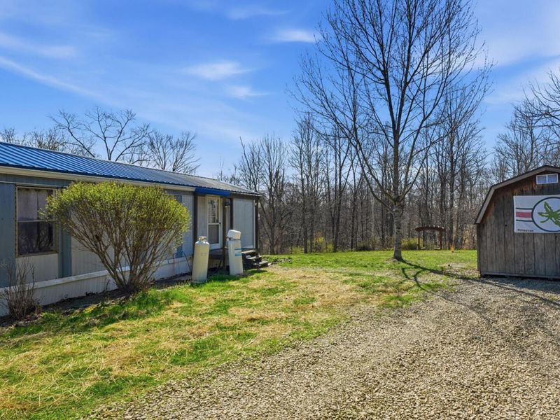 805 Daugherty Road, Stockport, OH 43787 Photo 3