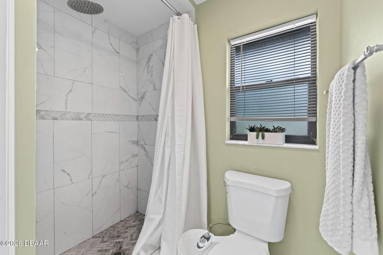 120 Quaker Ridge Drive, Daytona Beach, FL 32119 Photo