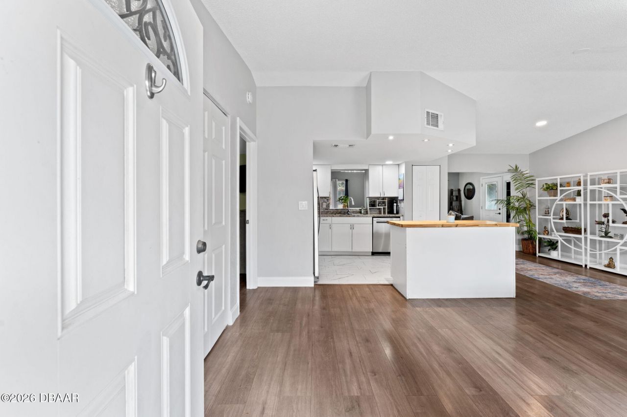 120 Quaker Ridge Drive, Daytona Beach, FL 32119 Photo