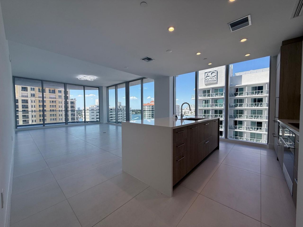 151 N Seabreeze Boulevard, Unit 703, Fort Lauderdale, FL 33304 Photo