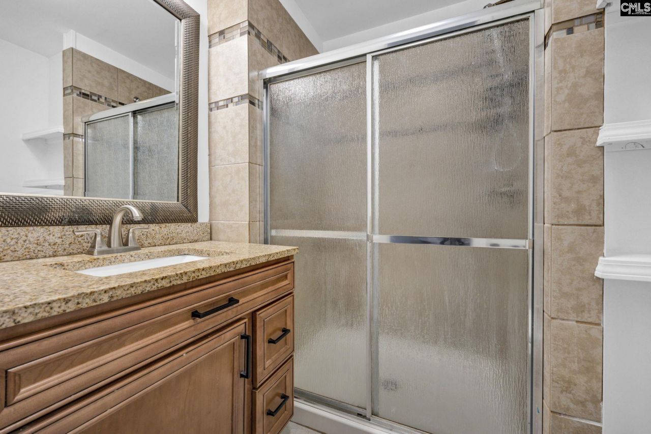 613 Veterans Road Photo 15