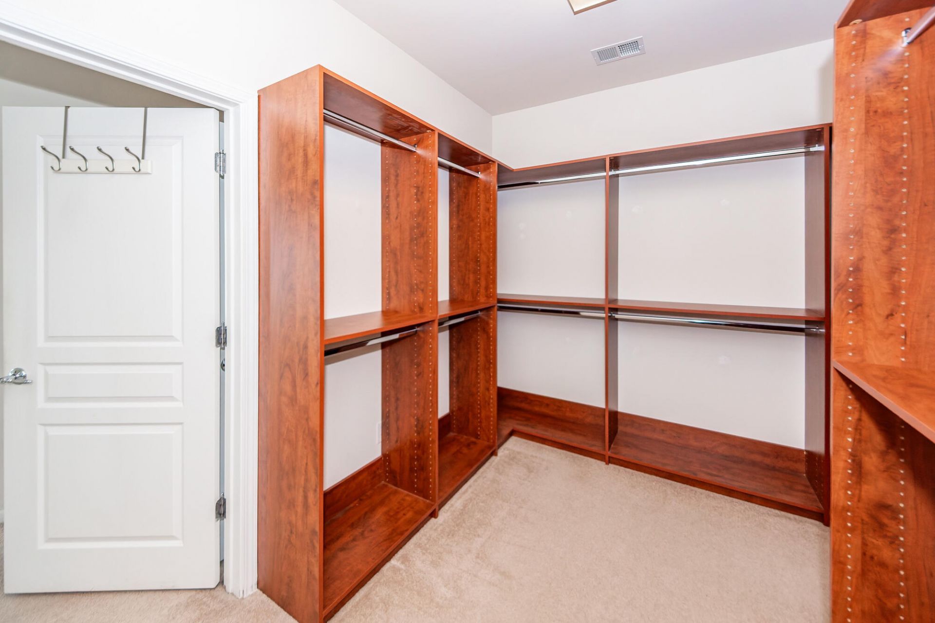 109 Schooner Bend Avenue Photo 32