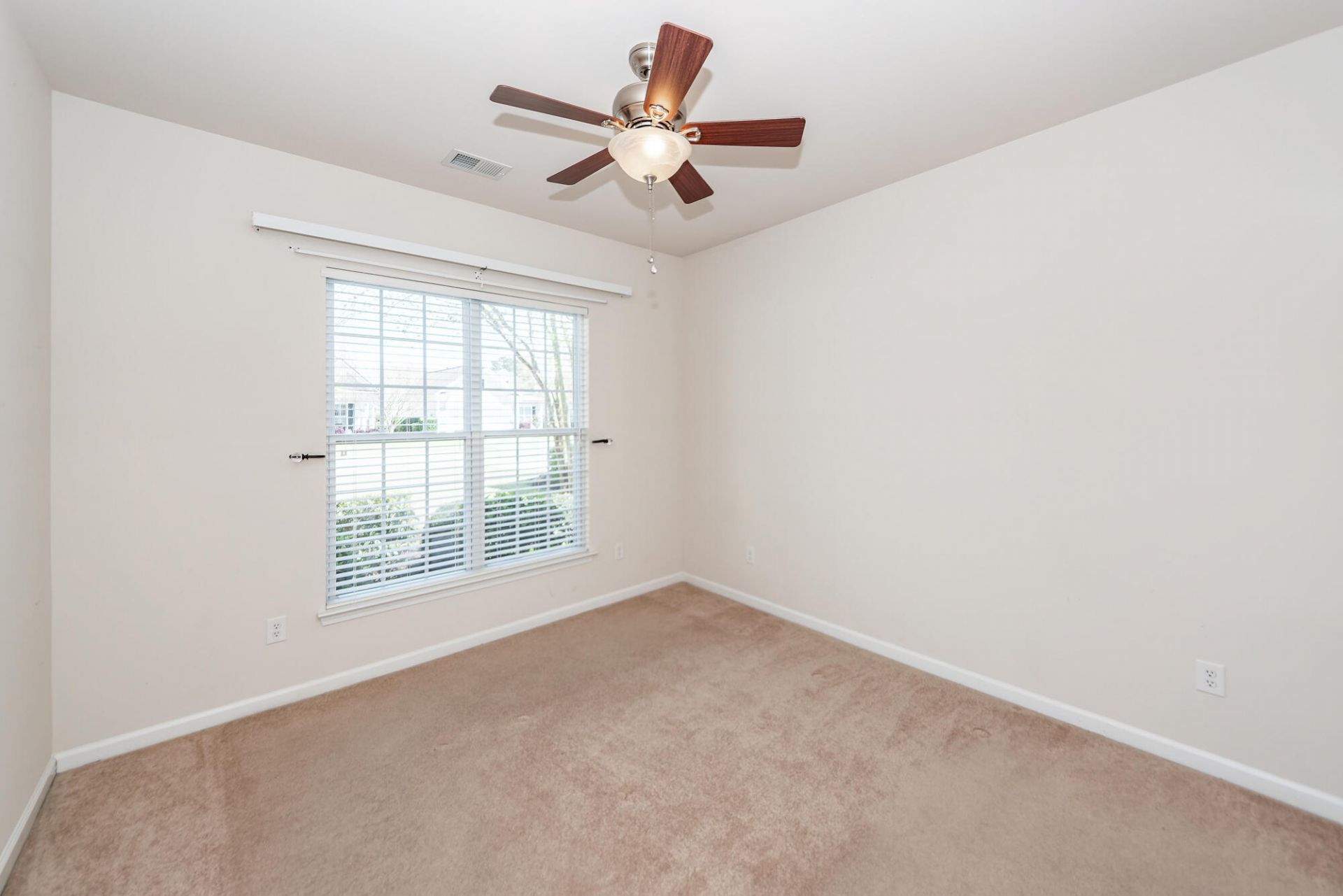 109 Schooner Bend Avenue Photo 33