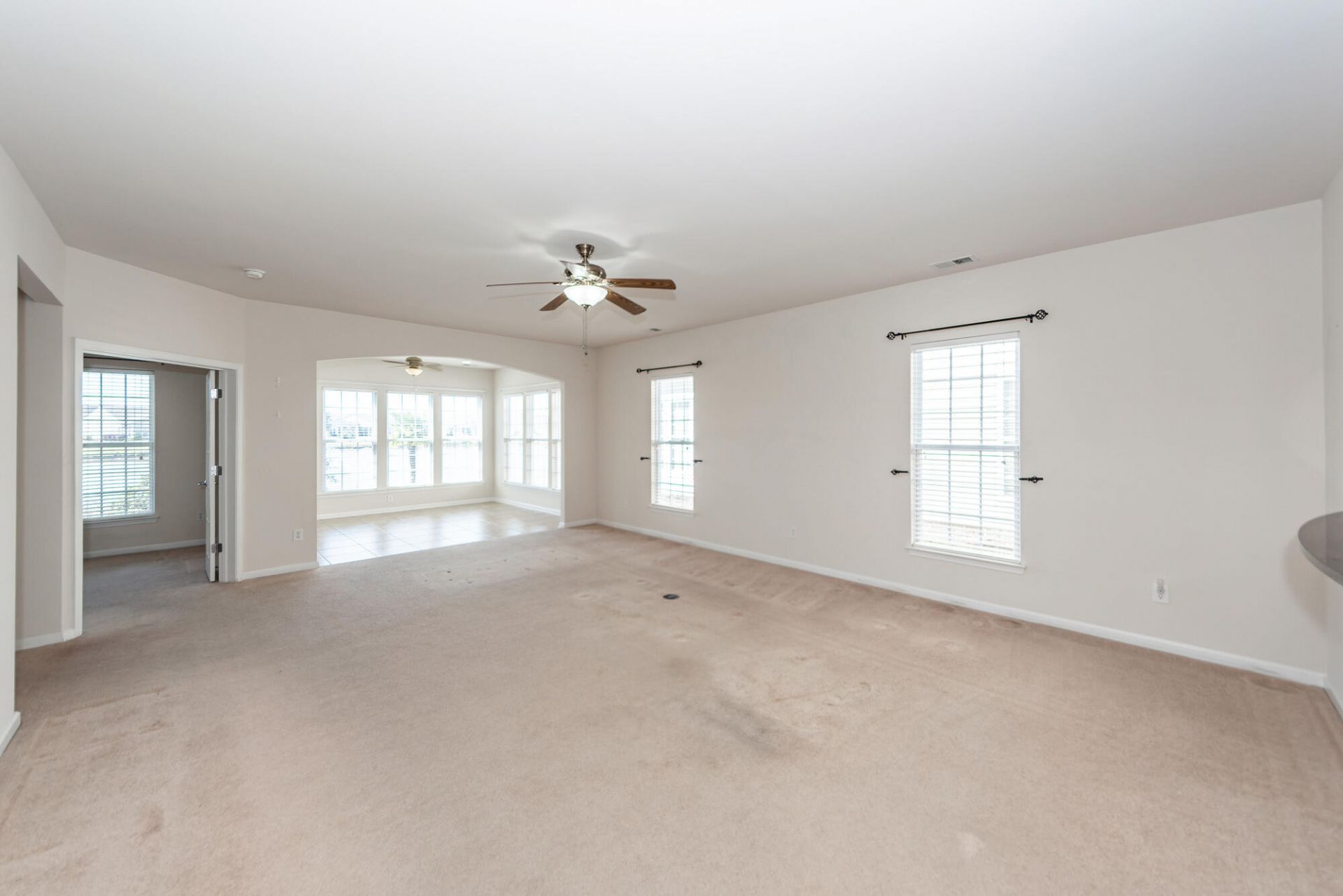 109 Schooner Bend Avenue Photo 5