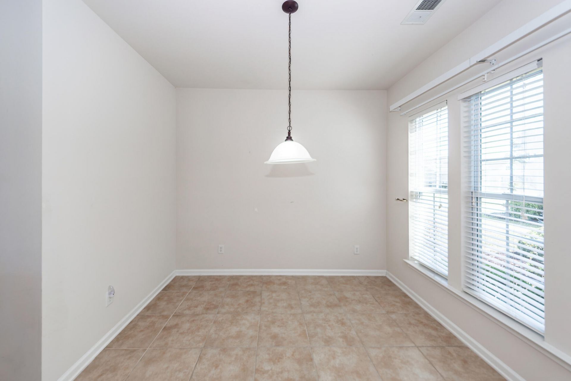109 Schooner Bend Avenue Photo 8