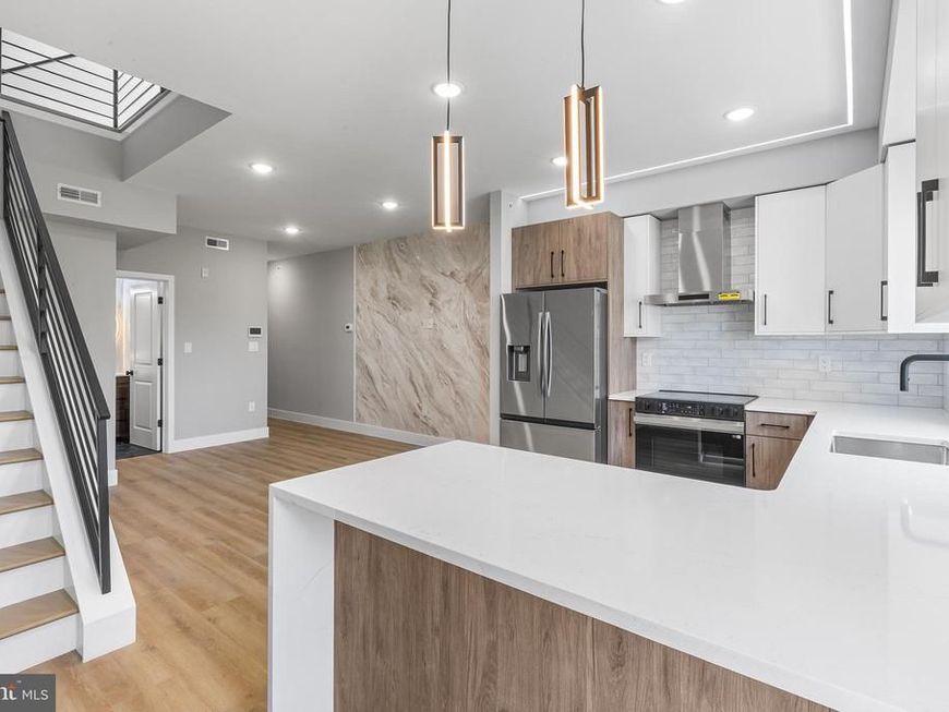 1413 N 8th Street, Philadelphia, PA 19122 Main Photo