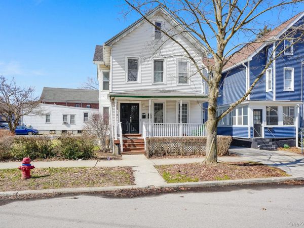 27 Orchard Place , Poughkeepsie, NY 12601