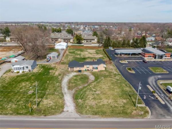 716 W Highway 50 , O'Fallon, IL 62269