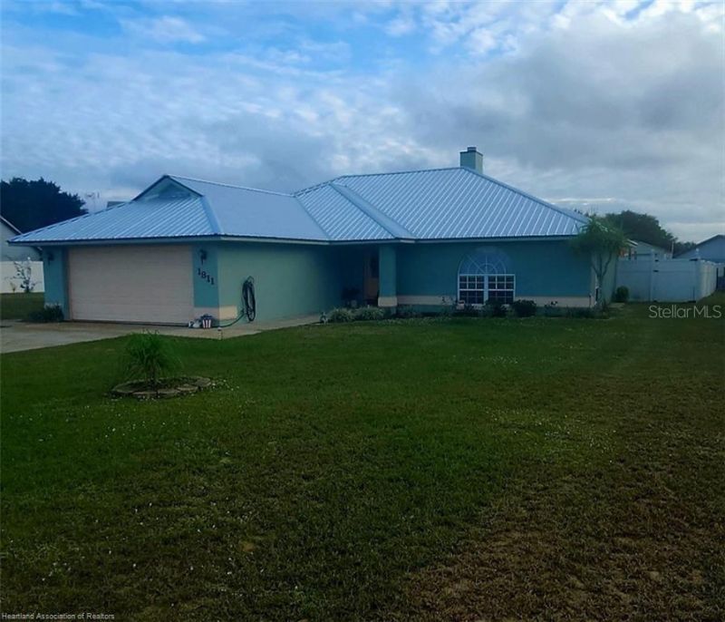 1811 W Allamanda Boulevard , Avon Park, FL 33825 Photo