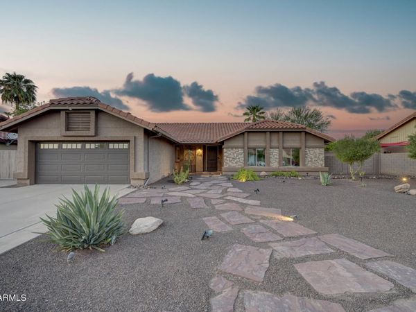 938 E KNIGHT Lane, Tempe, AZ 85284