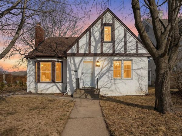 1364 Arcade Street, Saint Paul, MN 55106