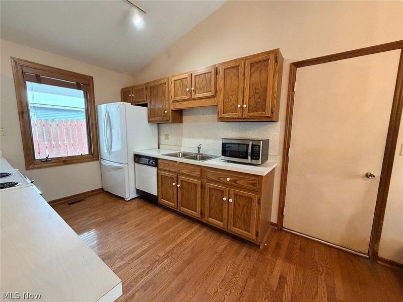 1044 Brimfield Drive, Medina, OH 44256 Photo 5