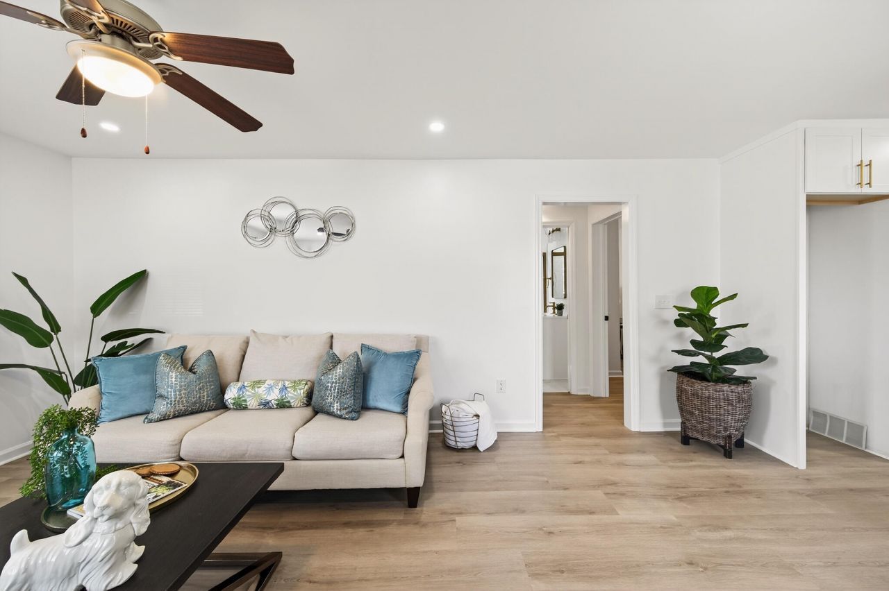 940 Sycamore Avenue Photo 14