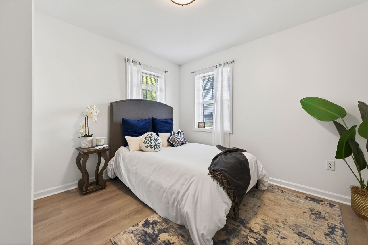 940 Sycamore Avenue Photo 16