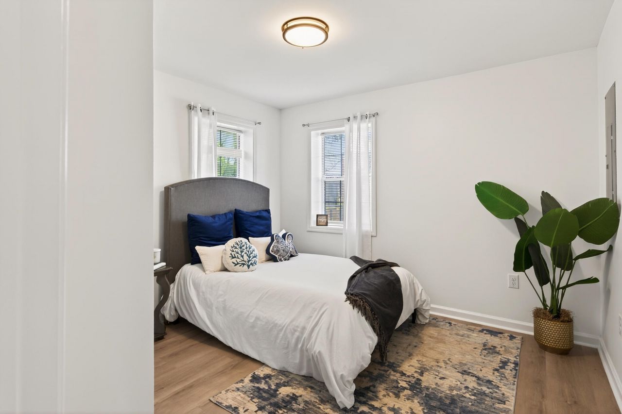 940 Sycamore Avenue Photo 17