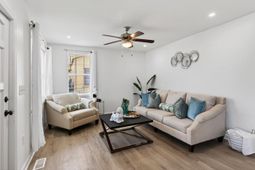 940 Sycamore Avenue photo 4