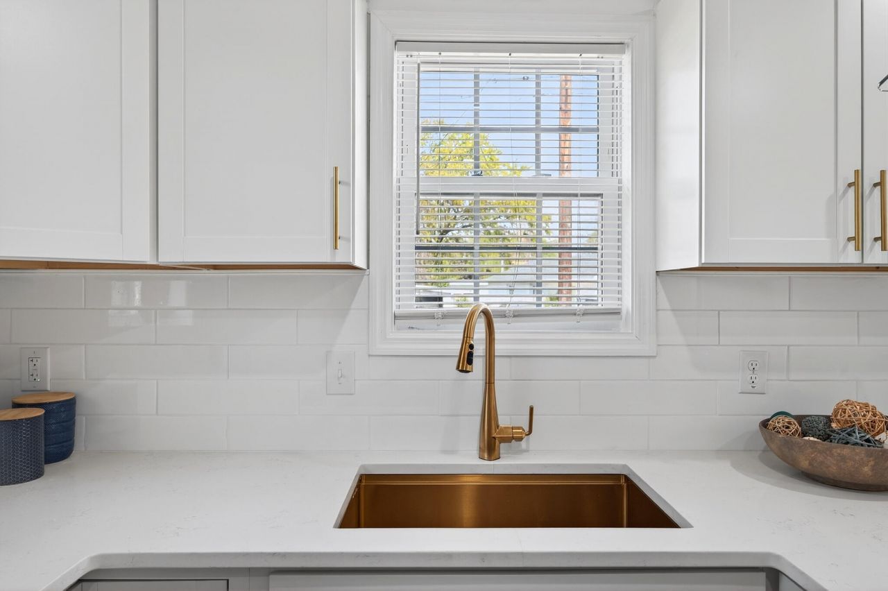 940 Sycamore Avenue Photo 9