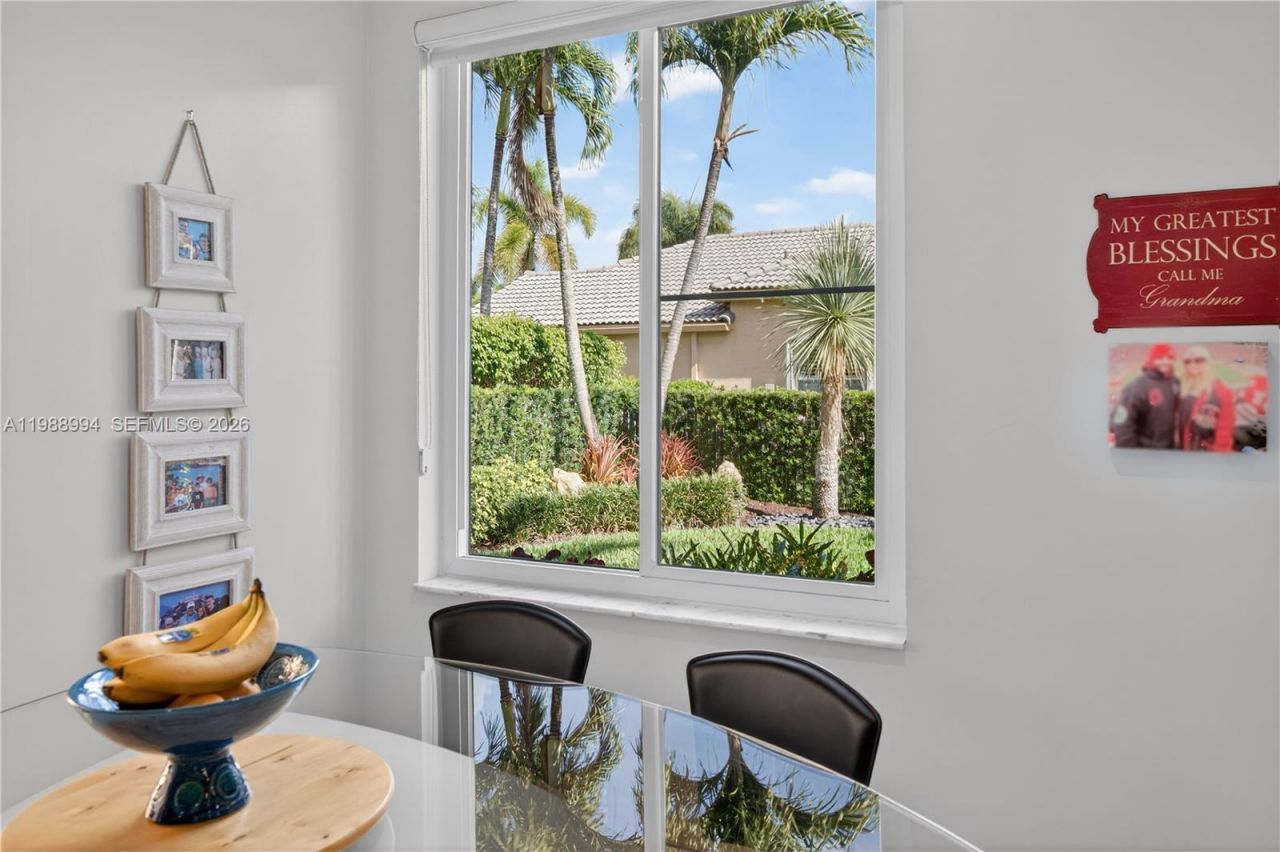 1512 Maple Dr , Weston, FL 33327 Photo