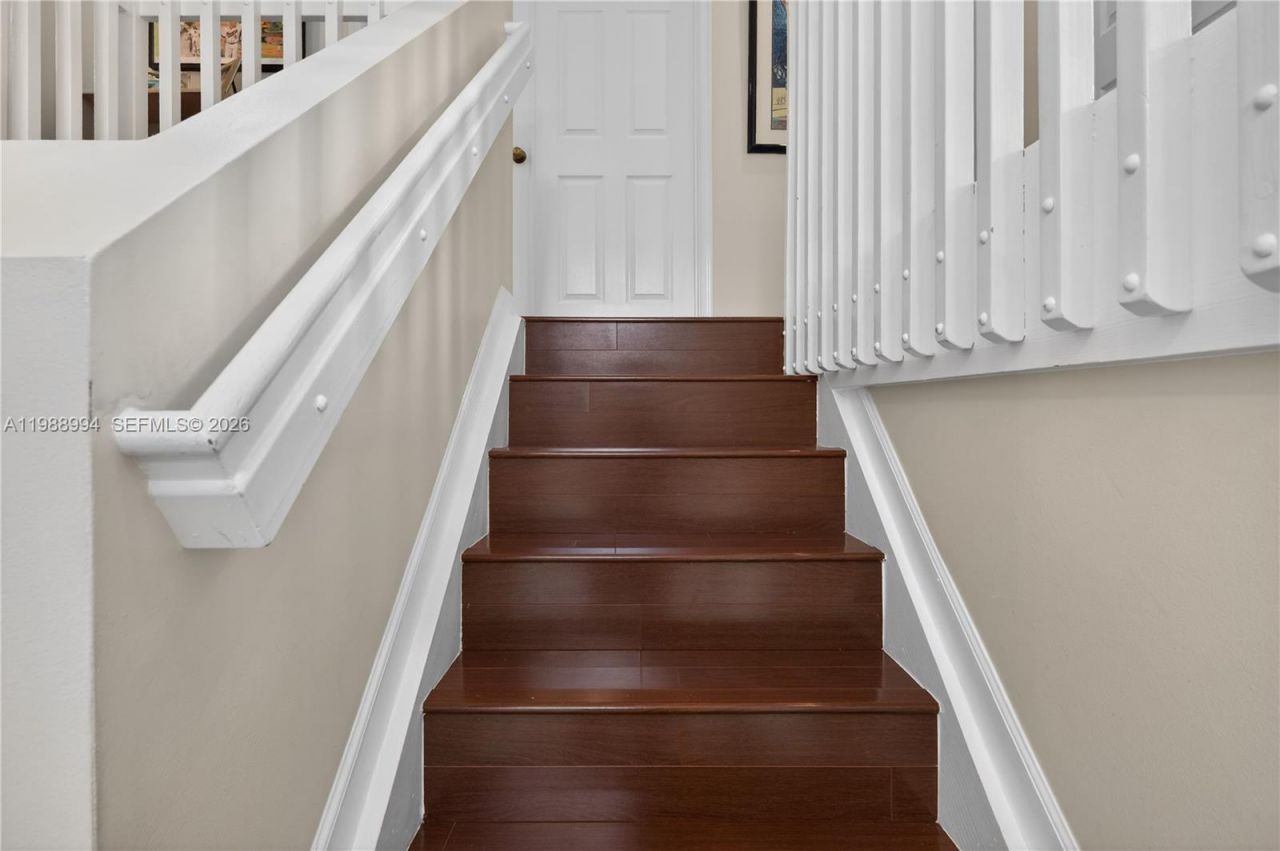 1512 Maple Dr , Weston, FL 33327 Photo