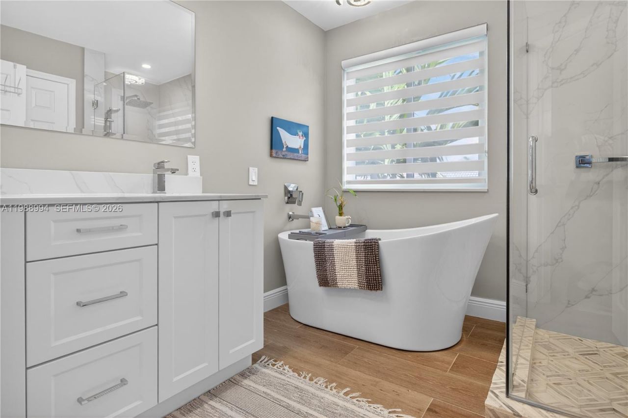 1512 Maple Dr , Weston, FL 33327 Photo