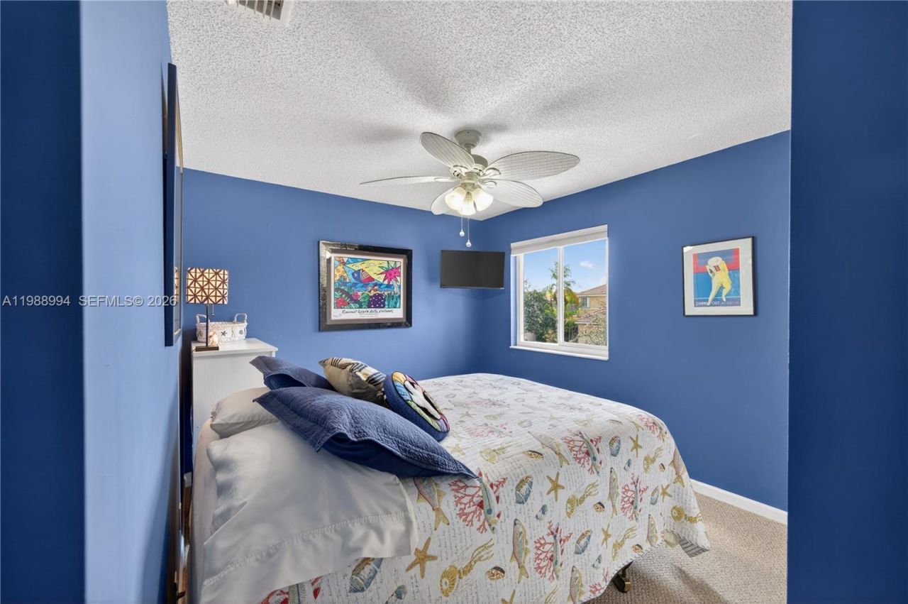 1512 Maple Dr , Weston, FL 33327 Photo