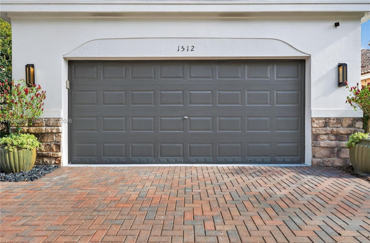 1512 Maple Dr , Weston, FL 33327 Photo