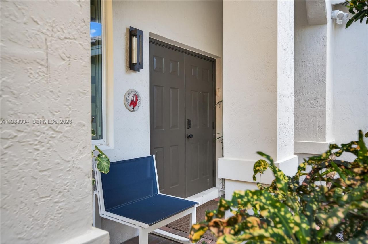 1512 Maple Dr , Weston, FL 33327 Photo