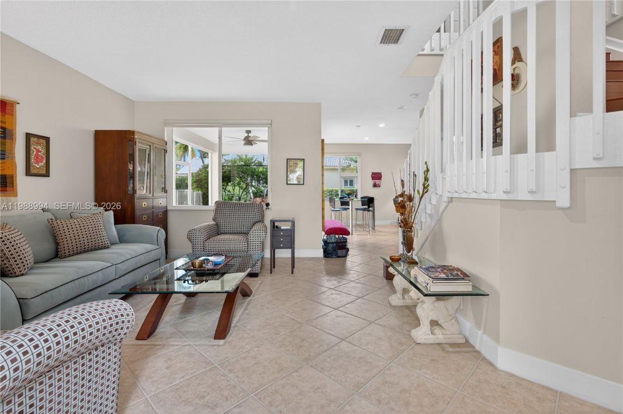 1512 Maple Dr , Weston, FL 33327 Photo