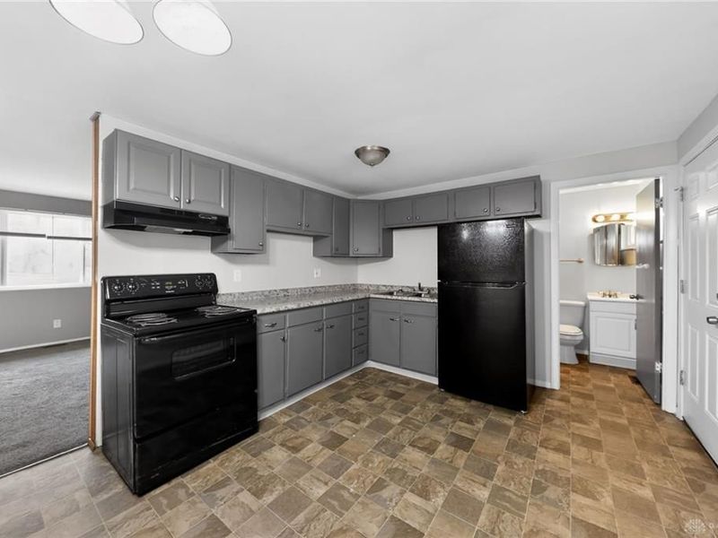 5230 Hoover Avenue, Dayton, OH 45417 Photo 16