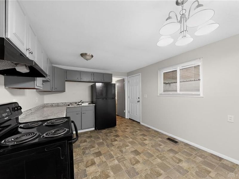 5230 Hoover Avenue, Dayton, OH 45417 Photo 17