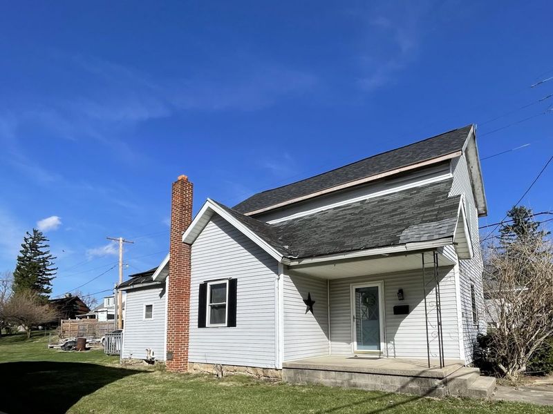 825 Eastern Avenue, Bellefontaine, OH 43311 Photo 2