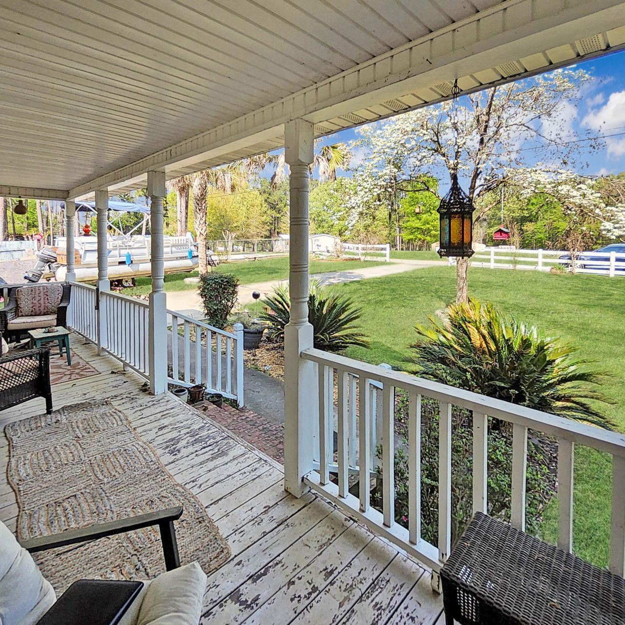 384 Suwanee Drive Photo 10