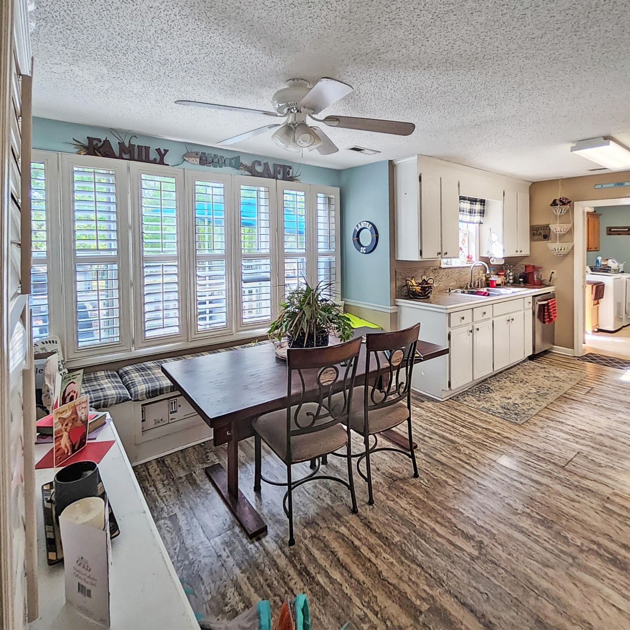 384 Suwanee Drive Photo 16