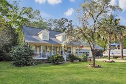 384 Suwanee Drive photo 4