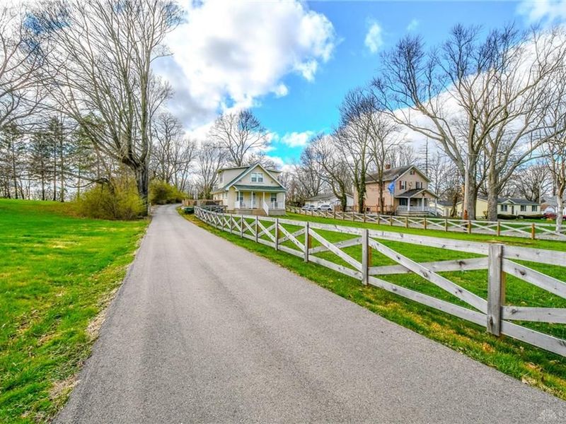 631 Kramer Road, Springfield, OH 45505 Photo 2