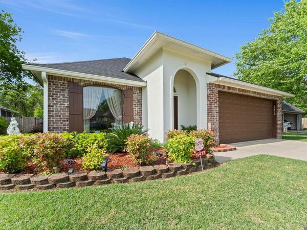 15412 Streamwood Ct, Baton Rouge, LA 70816