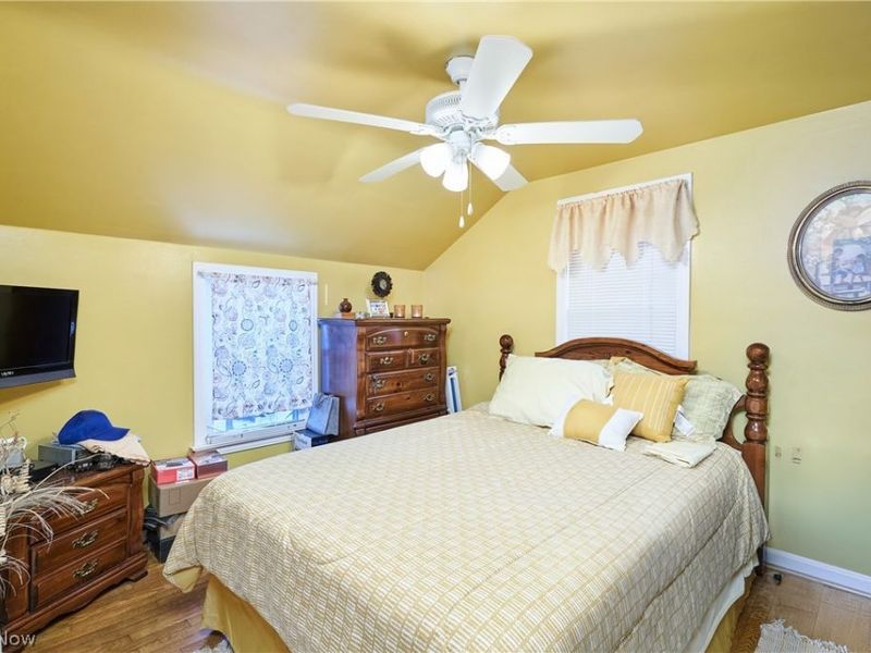 942 Bellflower Avenue SW, Canton, OH 44710 Photo 12