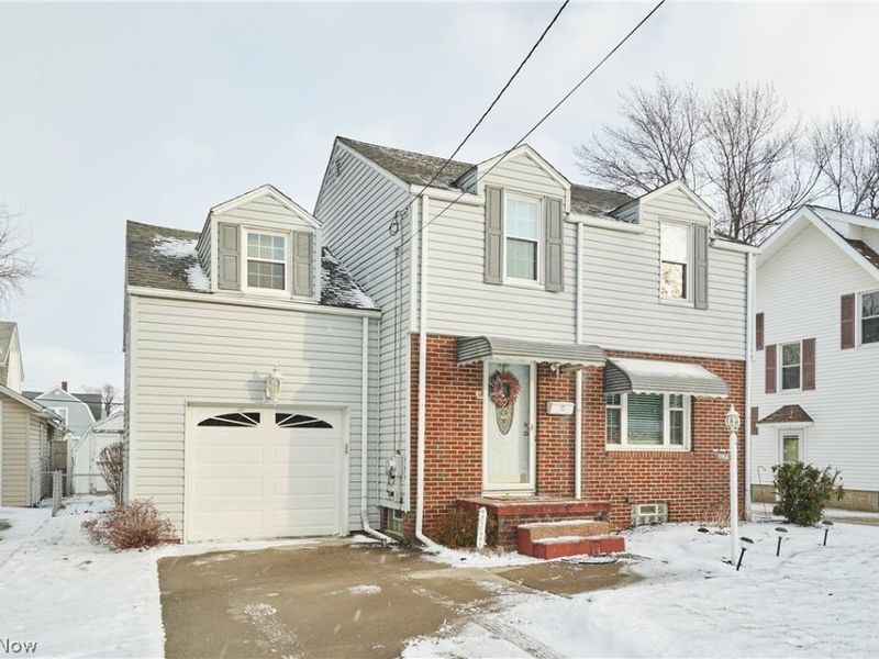 942 Bellflower Avenue SW, Canton, OH 44710 Photo 2